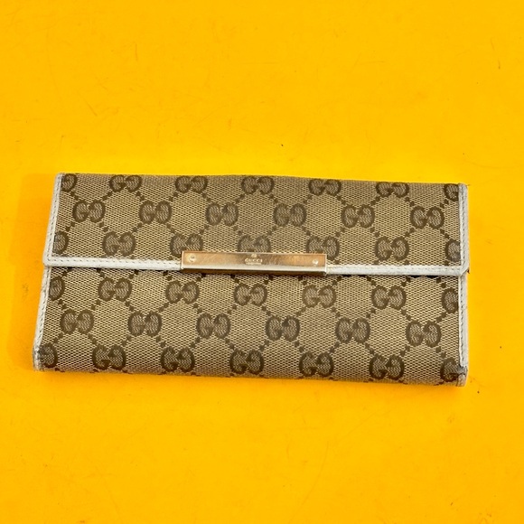 Gucci Tan and Brown Monogram Wallet - Picture 1 of 15